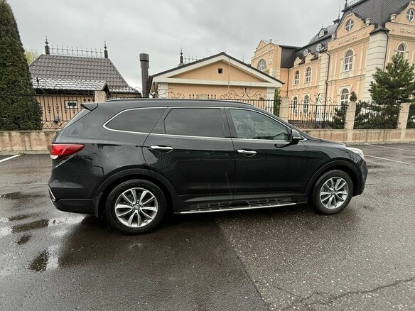 2016 Hyundai Santa Fe Grand III Рестайлинг, чёрный, 2450000 рублей - вид 4