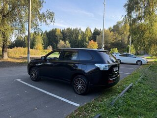 2012 Mitsubishi Outlander III, чёрный, 935000 рублей, вид 4