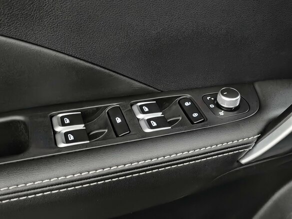 2021 Geely Coolray I, серый, 1799000 рублей - вид 19