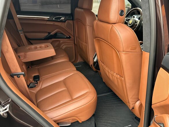 2016 Porsche Cayenne II Рестайлинг (958), коричневый, 3400000 рублей - вид 9