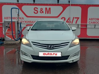 2016 Hyundai Solaris I Рестайлинг, белый, 600000 рублей, вид 4