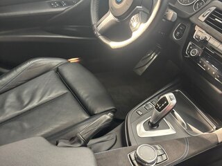 2018 BMW 3 серии 320i xDrive VI (F3x) Рестайлинг, белый, 3000000 рублей, вид 3