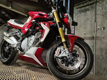 2014 MV Agusta Brutale 1090, пурпурный, 999000 рублей, вид 1