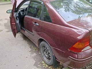 2004 Ford Focus I Рестайлинг, пурпурный, 180000 рублей, вид 2