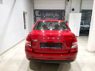 2026 Lada (ВАЗ) Granta I Рестайлинг, красный, 1334500 рублей, вид 3