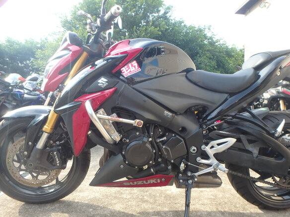2015 Suzuki GSX-S 1000, красный, 800000 рублей - вид 11