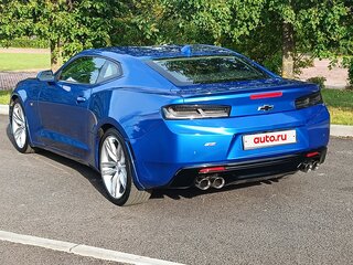 2017 Chevrolet Camaro VI, синий, 2450000 рублей, вид 4