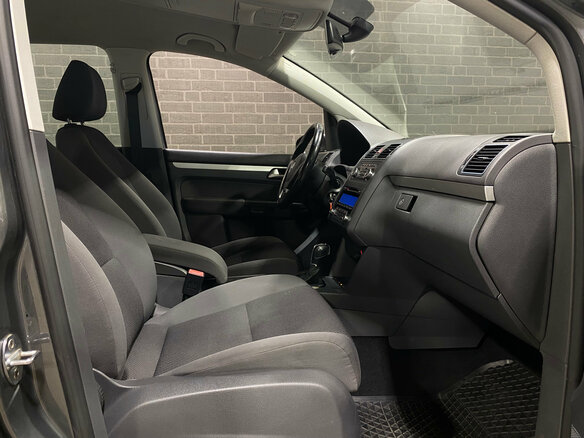 2010 Volkswagen Touran I Рестайлинг 2, серый - вид 9