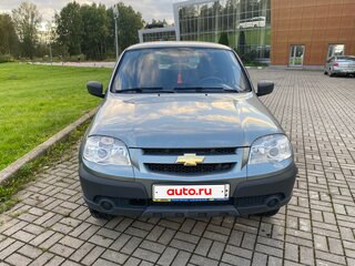 2013 Chevrolet Niva I Рестайлинг, серый, 515000 рублей, вид 1