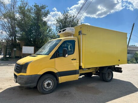 2013 Volkswagen Crafter, жёлтый, 1880000 рублей, вид 1