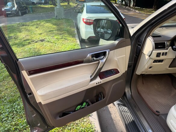 2010 Lexus GX 460 II, серый, 3100000 рублей - вид 8