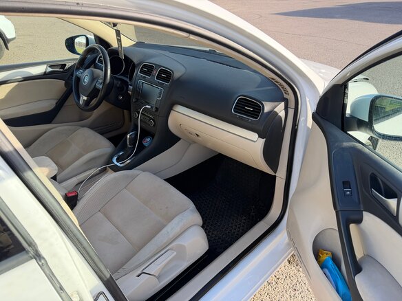 2012 Volkswagen Golf VI, белый, 700000 рублей - вид 9