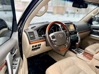 2012 Toyota Land Cruiser 200 Series Рестайлинг 1, чёрный, 3000000 рублей, вид 5