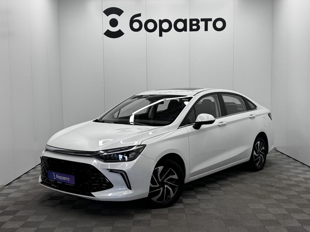Открыть фотографии: BAIC U5 Plus