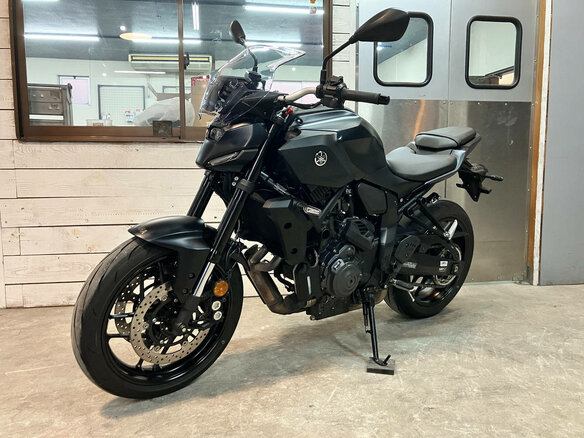 2025 Yamaha MT-07 (FZ-07), чёрный, 1020000 рублей - вид 7