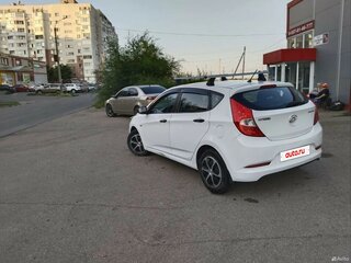 2015 Hyundai Solaris I Рестайлинг, белый, 550000 рублей, вид 5