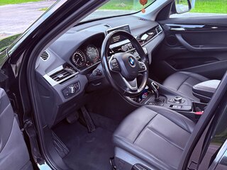 2019 BMW X1 16d sDrive II (F48) Рестайлинг, чёрный, 2350000 рублей, вид 2