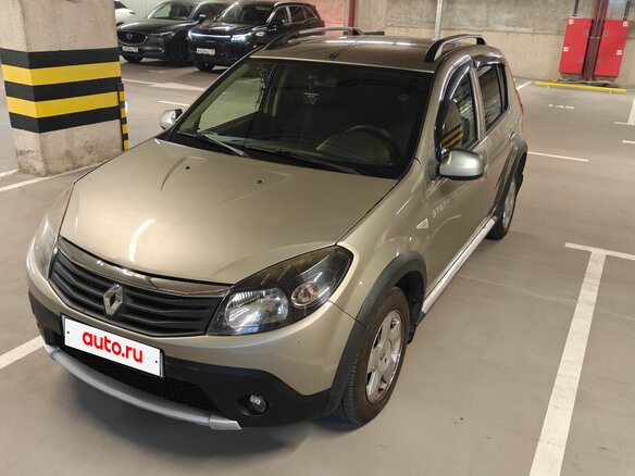 2011 Renault Sandero Stepway I, бежевый, 550000 рублей - вид 2