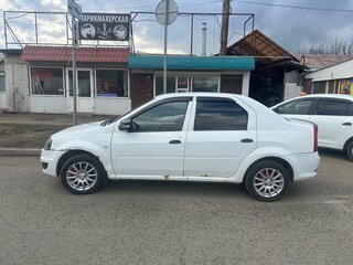 2015 Renault Logan I Рестайлинг, белый, 400000 рублей, вид 4