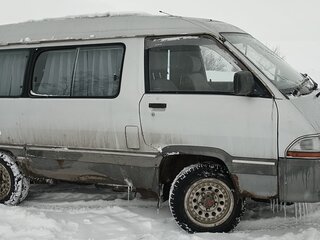 1991 Toyota Town Ace II Рестайлинг 2, серебристый, 220000 рублей, вид 3