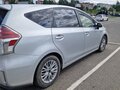 2017 Toyota Prius v (+) I Рестайлинг (ZVW40/41), серебристый, 1950000 рублей - вид 1
