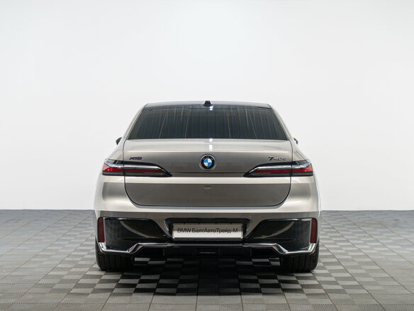 2025 BMW 7 серии 740d xDrive VII (G70), серый - вид 6