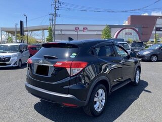 2021 Honda Vezel I Рестайлинг, чёрный, 1515000 рублей, вид 4