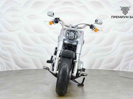 2018 Harley-Davidson Fat Boy, чёрный, 1699000 рублей, вид 4