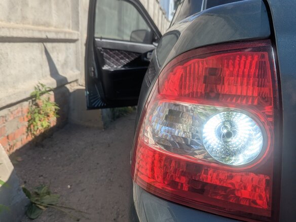 2011 Lada (ВАЗ) Priora I, зелёный, 210000 рублей - вид 20