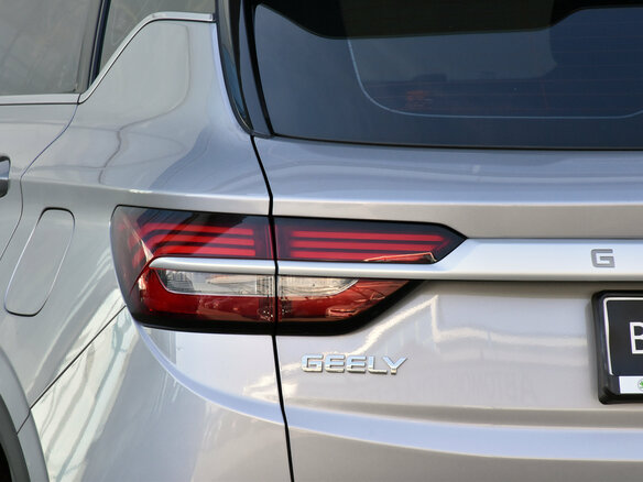 2023 Geely Coolray I, серый, 1935000 рублей - вид 7