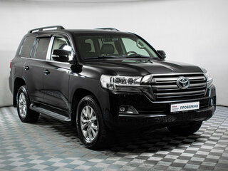 2016 Toyota Land Cruiser 200 Series Рестайлинг 2, чёрный, 4547000 рублей, вид 3