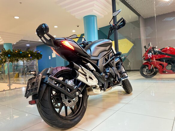 2026 Benelli 502 C, чёрный, 639000 рублей - вид 5