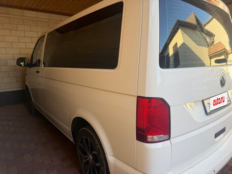 2022 Volkswagen Caravelle T6 Рестайлинг, белый, 5500000 рублей, вид 1