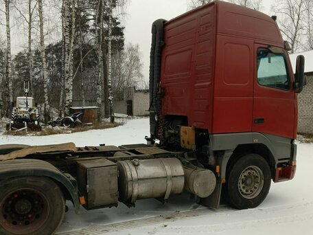 2000 Volvo FH, пурпурный, 1950000 рублей, вид 3