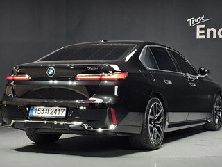 2026 BMW 7 серии 740 xDrive VII (G70) Рестайлинг, чёрный, 16445000 рублей, вид 2
