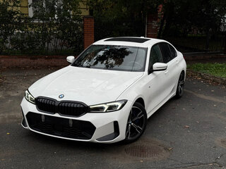 2022 BMW 3 серии 320d VII (G2x) Рестайлинг, белый, 4600000 рублей, вид 3