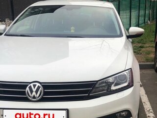 2016 Volkswagen Jetta VI Рестайлинг, белый, 2100000 рублей, вид 1