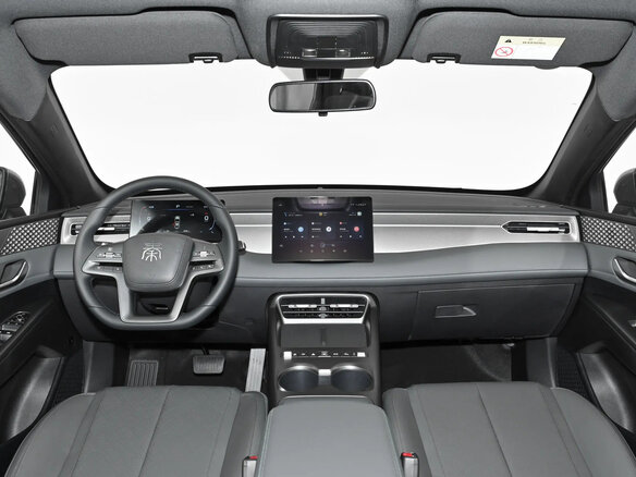 2026 BYD Qin Plus EV 510 I Рестайлинг, серый, 1950000 рублей - вид 18