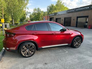 2009 BMW X6 35i 6-speed I (E71), красный, 1750000 рублей, вид 3