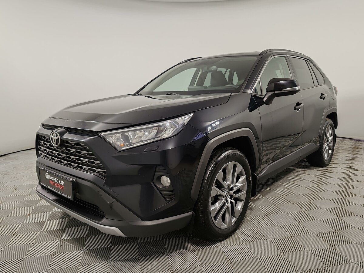 Открыть фотографии: Toyota RAV4 V (XA50)