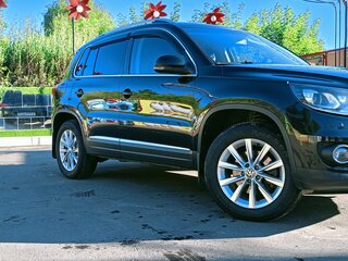 2012 Volkswagen Tiguan I Рестайлинг, чёрный, 1320000 рублей, вид 2