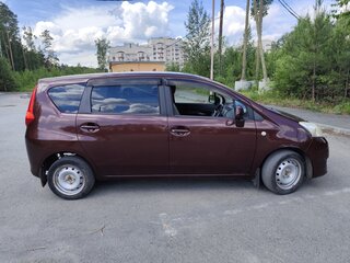 2009 Daihatsu Boon Luminas, пурпурный, 680000 рублей, вид 2
