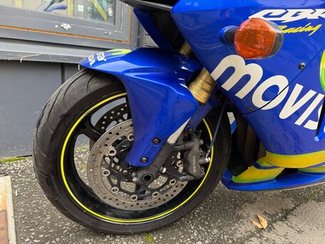 2005 Honda CBR 600RR, синий, 485000 рублей, вид 4