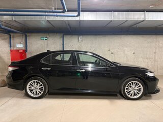 2019 Toyota Camry VIII (XV70), чёрный, 2700000 рублей, вид 5