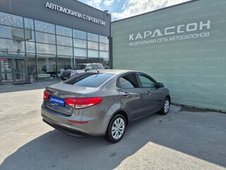 2016 Kia Rio III Рестайлинг, серый, 745000 рублей, вид 2