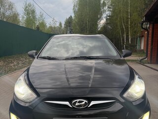 2013 Hyundai Solaris I, чёрный, 850000 рублей, вид 1