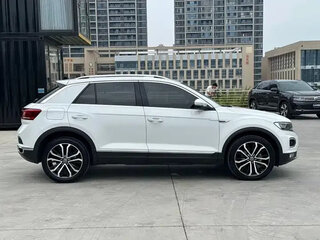 2023 Volkswagen T-Roc I (China Market), белый, 1800000 рублей, вид 4