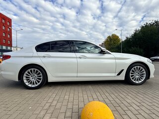2019 BMW 5 серии 520d VII (G30/G31/G38), белый, 3250000 рублей, вид 3
