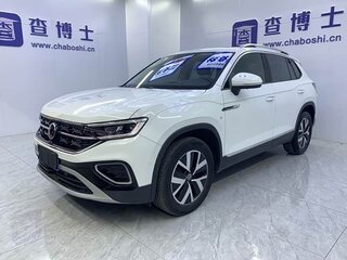 2023 Volkswagen Tayron I Рестайлинг, белый, 2625600 рублей, вид 1