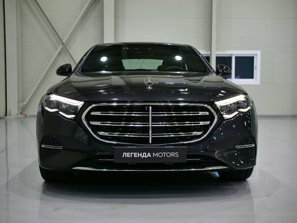 2025 Mercedes-Benz E-Класс 300 VI (W214, S214), чёрный, 7800000 рублей - вид 2